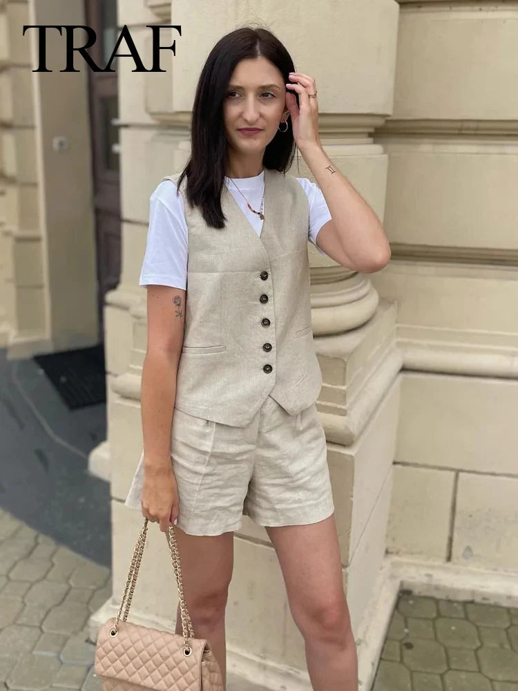 Elegant Solid Waistcoat Shorts Set