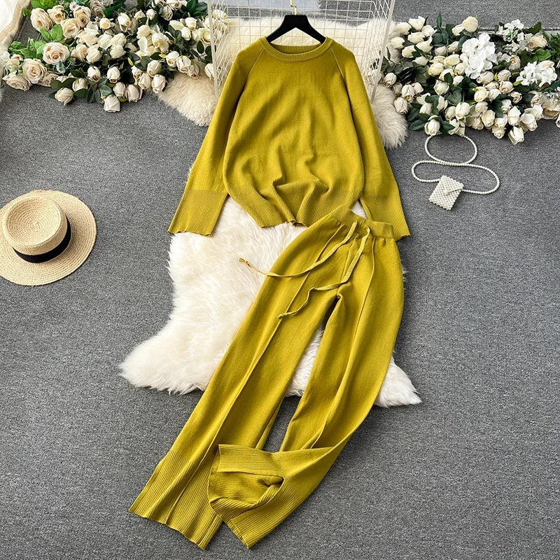 Knitted Loose Sweater and Wide Leg Pants Outfit