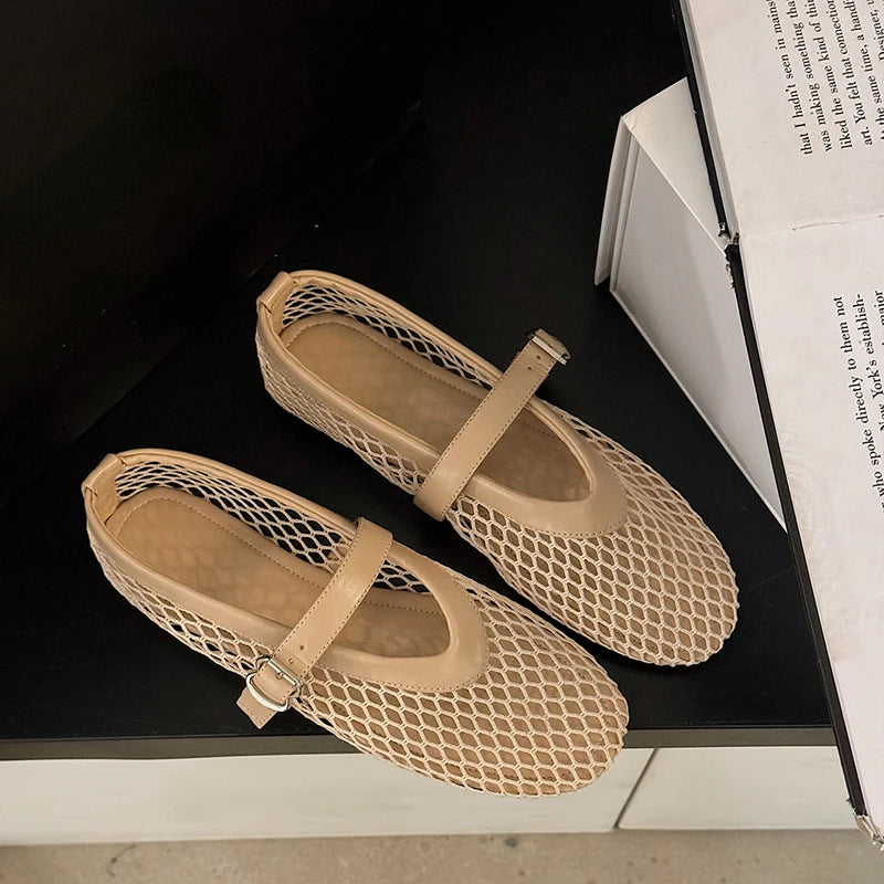 Straight Buckles fishnet Shoes
