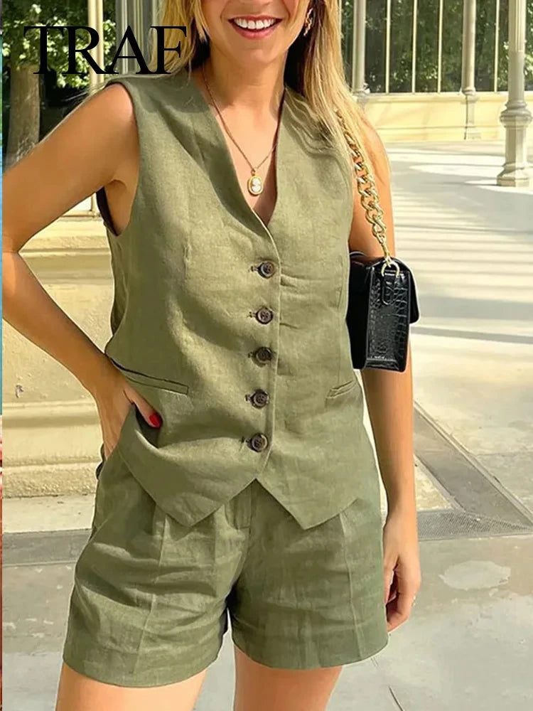 Elegant Solid Waistcoat Shorts Set