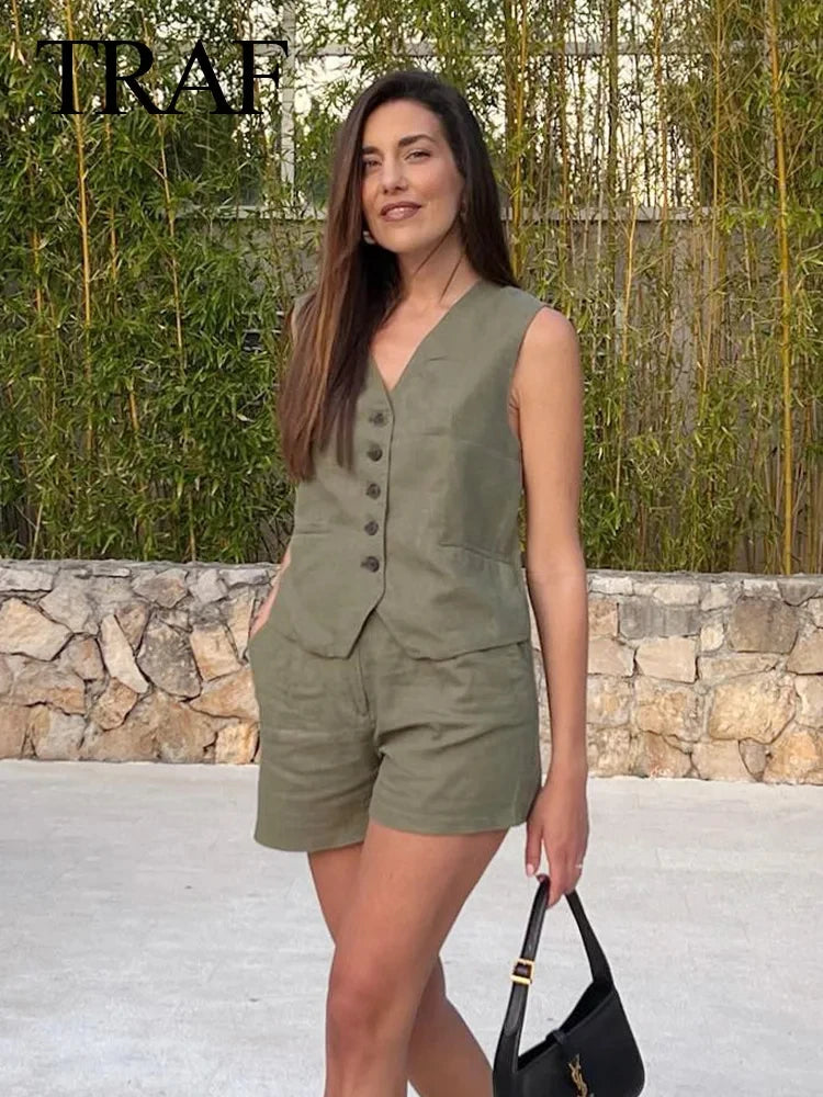 Elegant Solid Waistcoat Shorts Set