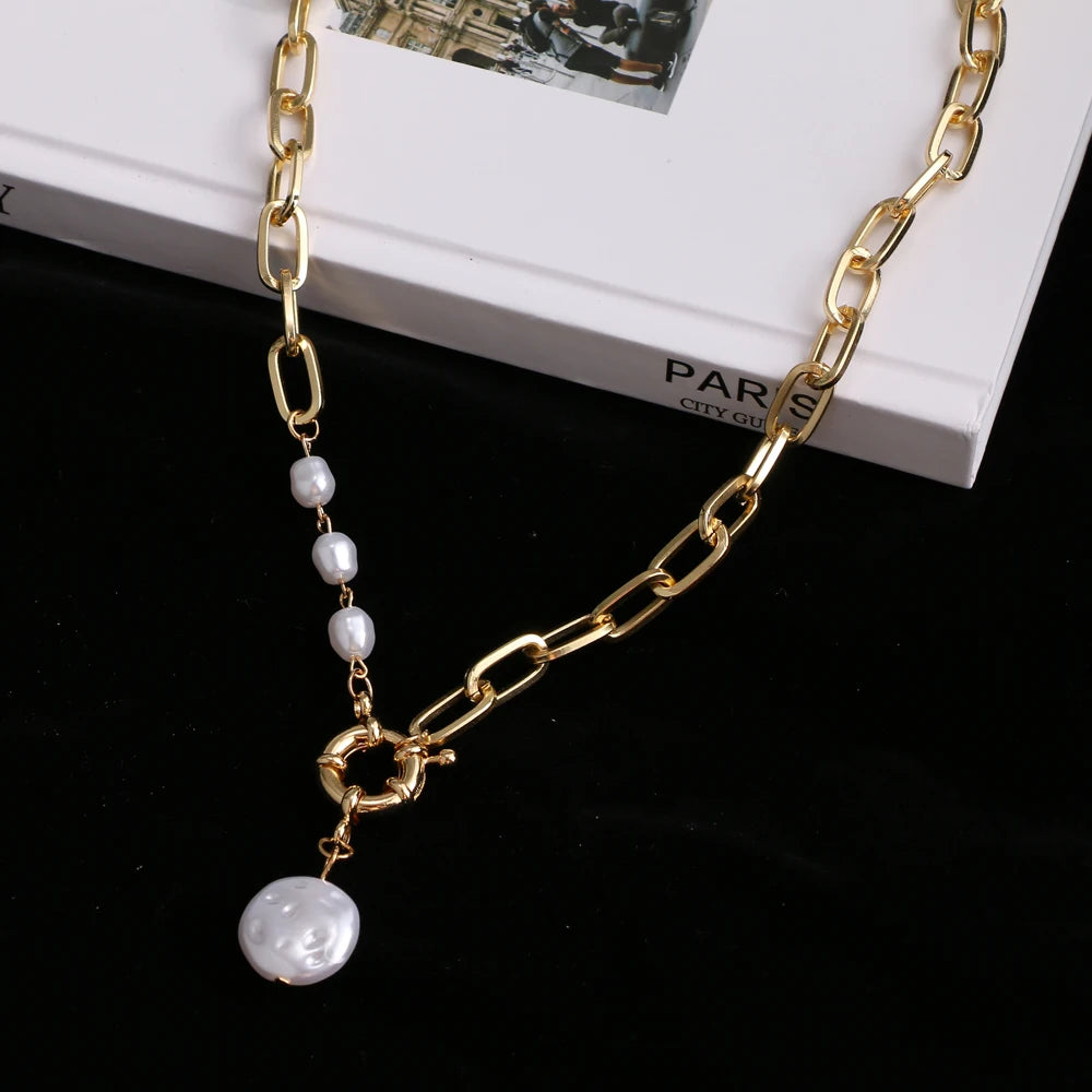 Fashion Pearl Thick Chain Pendant Necklace