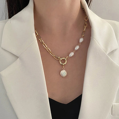 Fashion Pearl Thick Chain Pendant Necklace