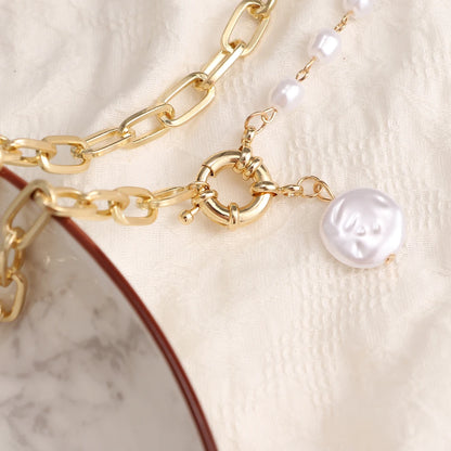 Fashion Pearl Thick Chain Pendant Necklace