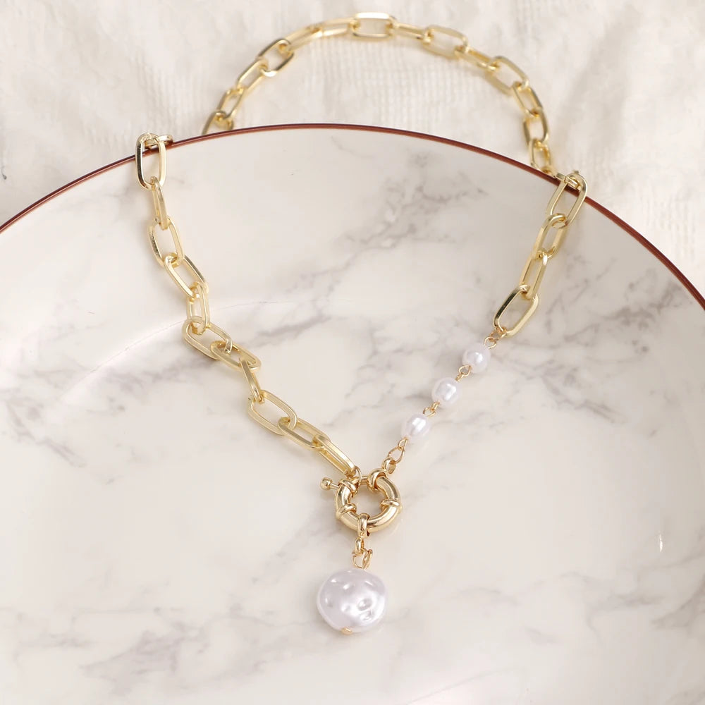 Fashion Pearl Thick Chain Pendant Necklace