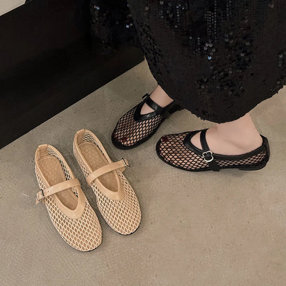 Straight Buckles fishnet Shoes