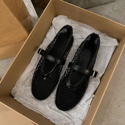Straight Buckles fishnet Shoes